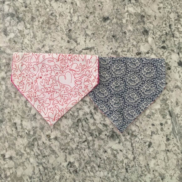 New small reversable dog bandanas - Picture 2 of 2